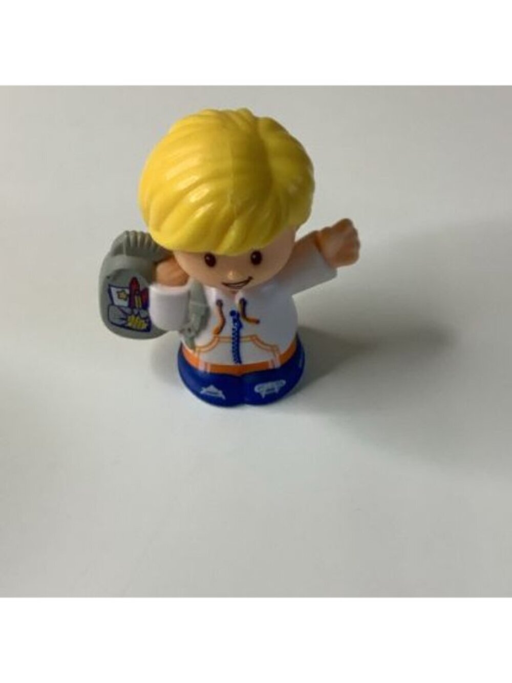Fisher Price Little People Lot of 6 (5 Boys & 1 Girl) Used - Picture 5 of 13